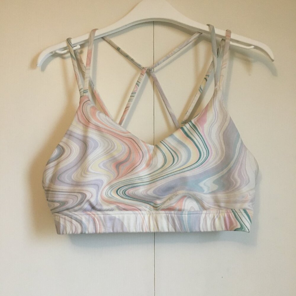 Old Navy PowerPress Strappy Sports Bra Cats Cradle Marbleized Pastel Large